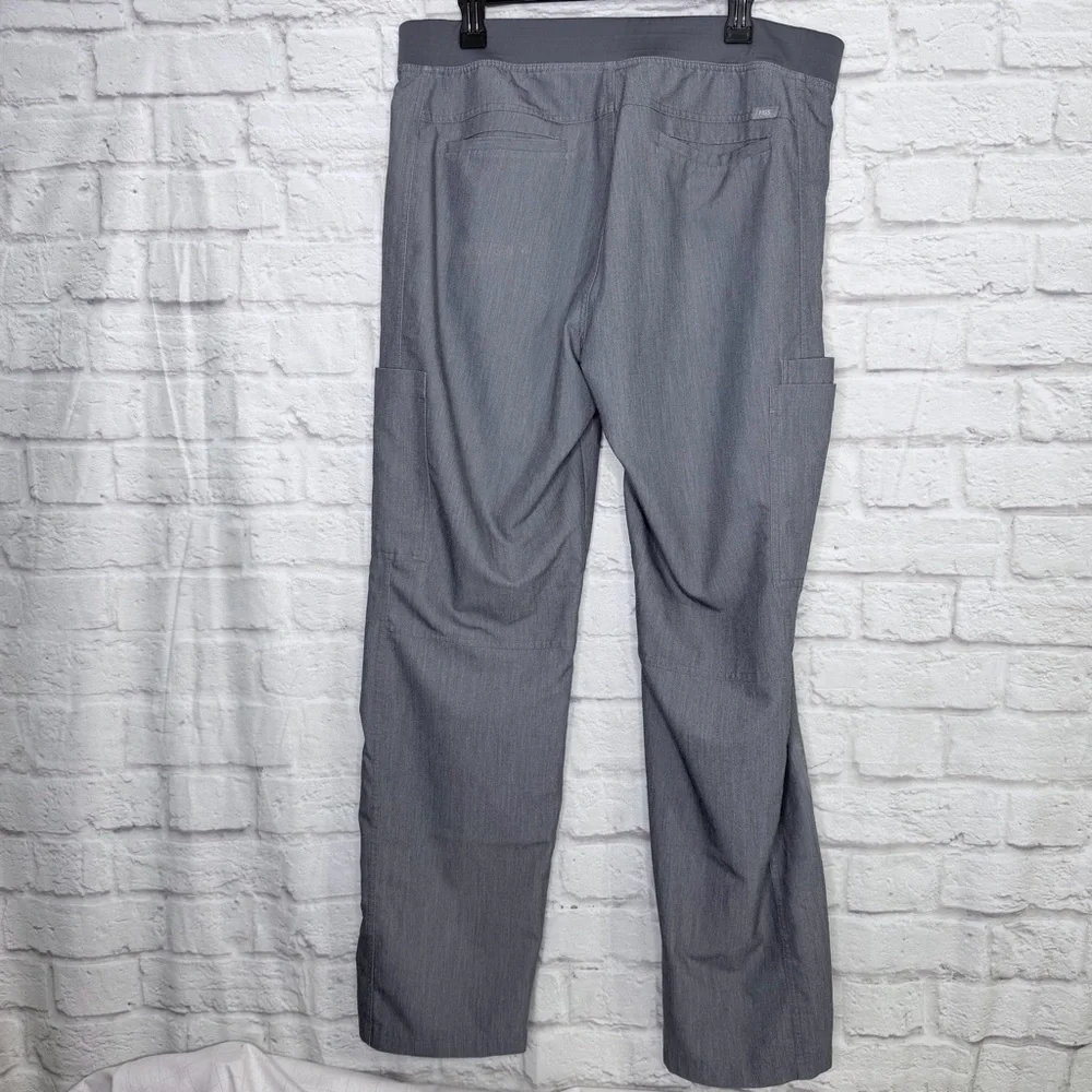 Figs - Axim Cargo Scrub Pants - Size XL